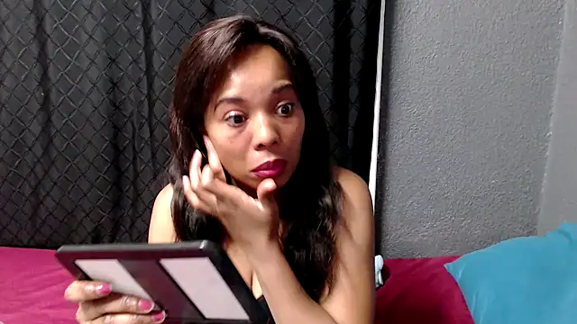 Snapshot of Barbieliciousxxx chatting on June 3, 6:36 am Barbieliciousxxx online show from June 3, 6:36 am