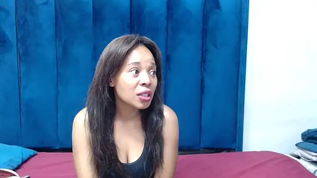 Snapshot of Barbieliciousxxx chatting on June 18, 6:12 am Barbieliciousxxx online show from June 18, 6:12 am
