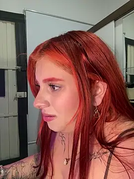 Emma Q0 online show from April 8, 10:55 pm