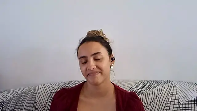 Snapshot of DeanneDelgrosso chatting on March 4, 12:02 pm DeanneDelgrosso online show from March 4, 12:02 pm