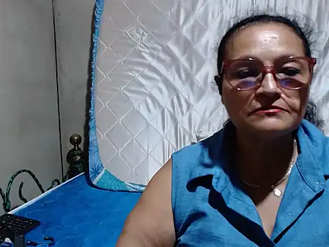  BellaNocturna online show from May 2, 1:33 am