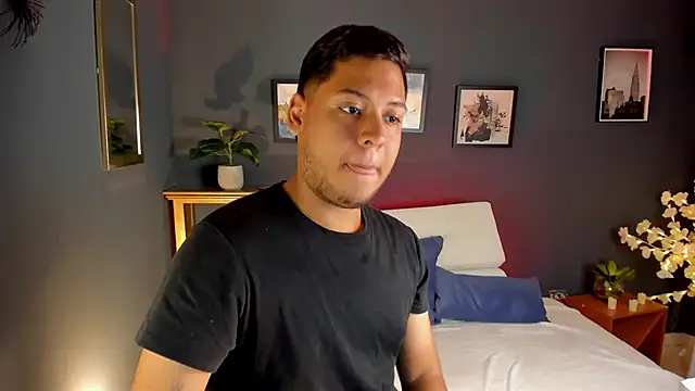 Akon 2XXX online show from March 30, 4:30 pm