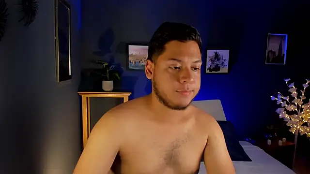 Akon 2XXX online show from March 19, 8:42 pm