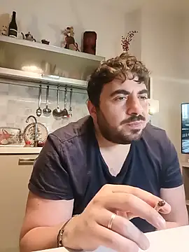 Snapshot of bear_skinny chatting on July 2, 2:45 am bear skinny online show from July 2, 2:45 am