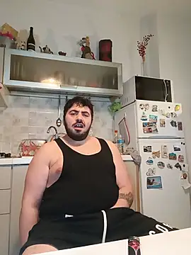 Snapshot of bear_skinny chatting on July 8, 9:59 pm bear skinny online show from July 8, 9:59 pm