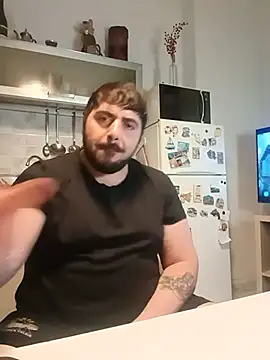 Snapshot of bear_skinny chatting on July 11, 10:21 pm bear skinny online show from July 11, 10:21 pm