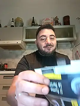 bear skinny online show from May 10, 10:33 pm
