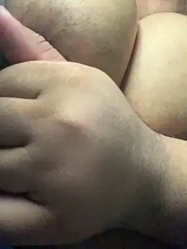 Cecilia 23 online show from May 12, 4:31 am