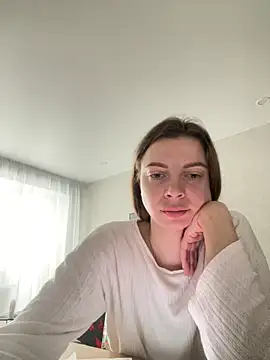 Luna2547 online show from March 7, 8:32 am