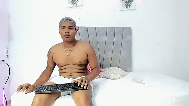 Andreina evans online show from May 31, 4:40 am
