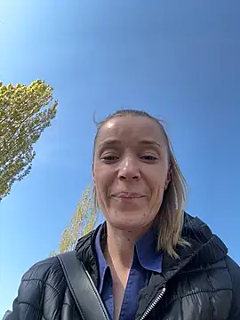 MONICANIX online show from April 16, 1:12 pm