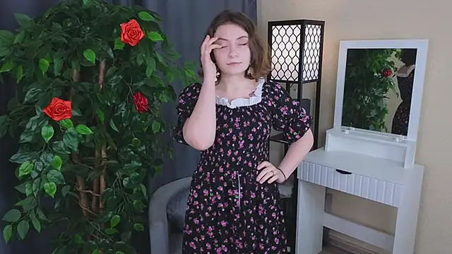 BreannaBuczak online show from March 7, 1:45 am