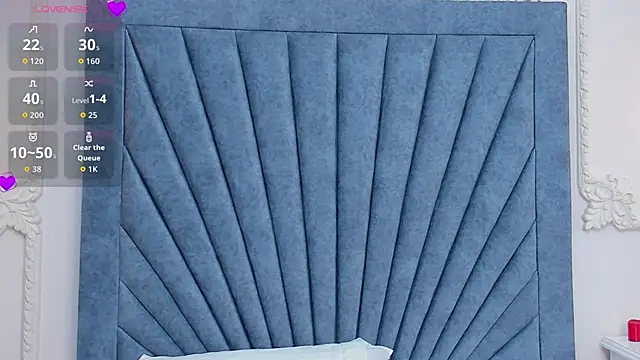 Leandra-Johnson online show from March 28, 1:34 pm