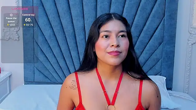 Leandra-Johnson online show from May 12, 1:50 pm