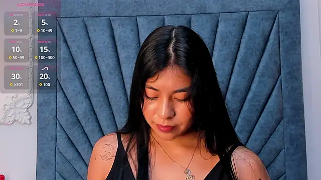 Leandra-Johnson online show from March 18, 3:13 pm