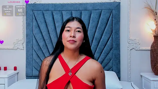 Leandra-Johnson online show from April 13, 1:37 pm