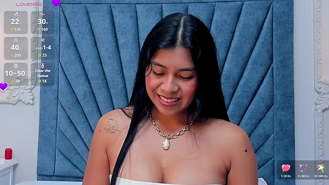 Leandra-Johnson online show from April 15, 7:58 pm