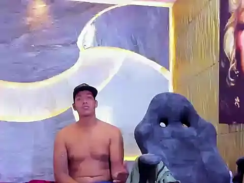 Snapshot of hot_couple_sexual chatting on March 4, 12:57 pm hot couple sexual online show from March 4, 12:57 pm