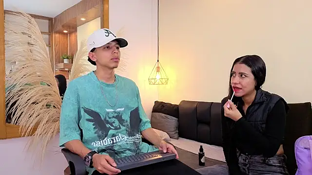 Morgan alice online show from March 24, 1:33 pm