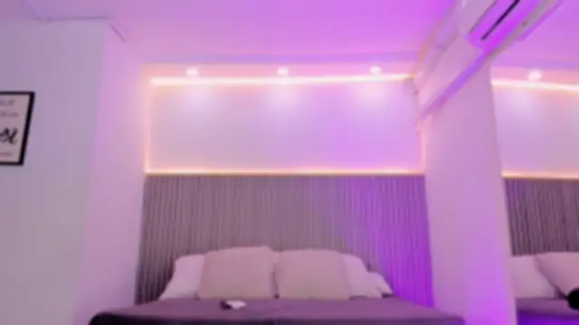 ashvalentine  online show from March 13, 7:52 pm