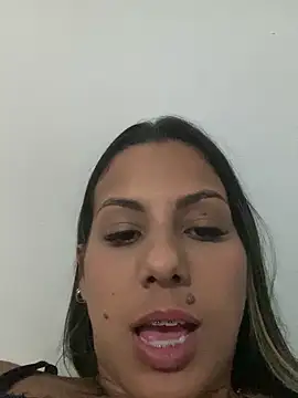 kifanyy online show from April 19, 11:07 pm