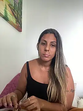 kifanyy online show from March 28, 2:40 pm