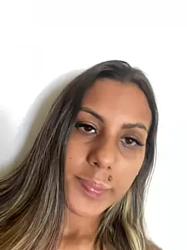 kifanyy online show from April 8, 1:01 pm