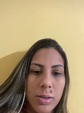 kifanyy online show from June 14, 11:22 am