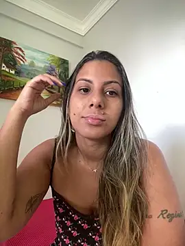 kifanyy online show from May 3, 10:31 am