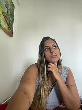 kifanyy online show from March 30, 4:41 pm