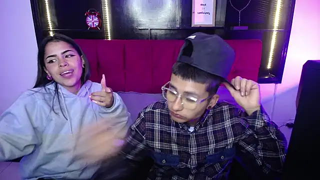  chloe 1 online show from April 17, 10:23 pm