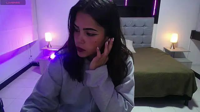  chloe 1 online show from March 5, 1:19 pm