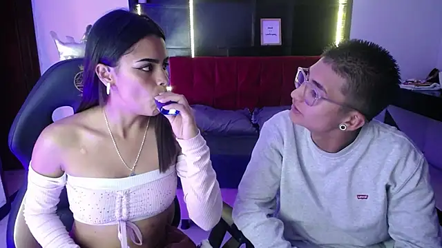  chloe 1 online show from April 9, 4:36 am