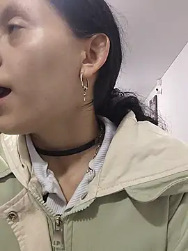 Naomimolie online show from April 1, 11:33 am