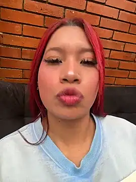Cherry Charlottee online show from June 10, 7:37 pm