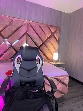 Cherry Charlottee online show from March 6, 7:31 pm