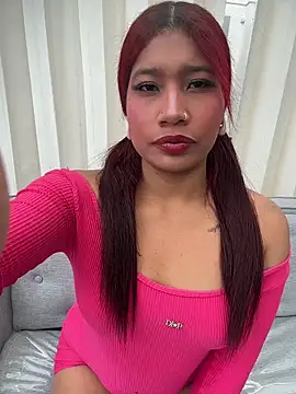 Cherry Charlottee online show from April 9, 7:31 pm