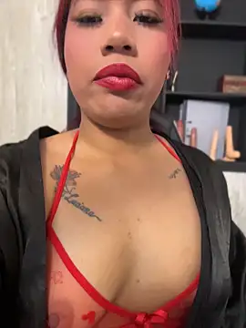 Cherry Charlottee online show from May 12, 7:31 pm