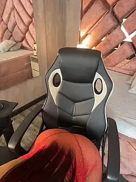 Cherry Charlottee online show from March 11, 7:41 pm