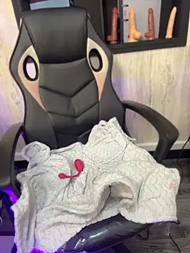 Cherry Charlottee online show from May 14, 8:17 pm