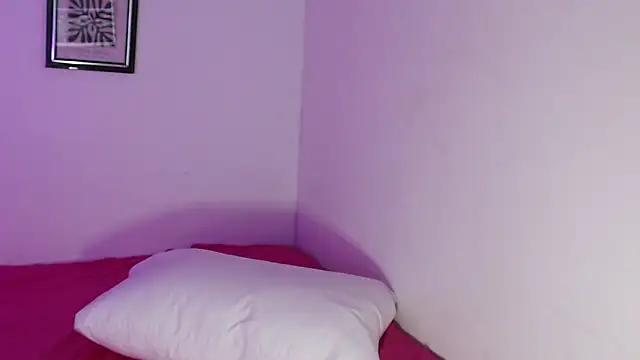 Scarlett Cherry  online show from April 2, 7:20 pm