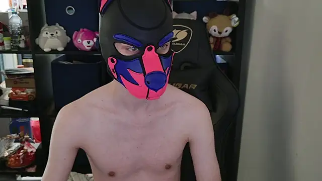 Snapshot of MellPUP chatting on April 28, 6:12 pm MellPUP online show from April 28, 6:12 pm