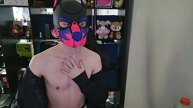 Snapshot of MellPUP chatting on March 31, 5:48 pm MellPUP online show from March 31, 5:48 pm
