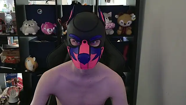 Snapshot of MellPUP chatting on April 29, 6:25 pm MellPUP online show from April 29, 6:25 pm