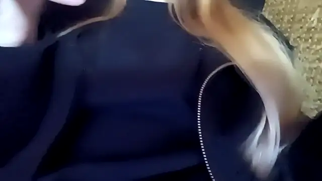 pinkpinkpinkpinkdoll online show from April 2, 9:49 am