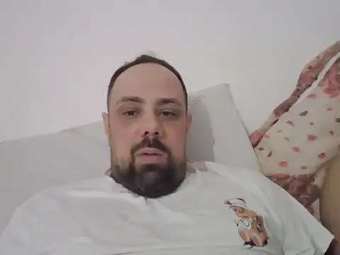 Snapshot of Cubanita99 chatting on March 2, 10:17 pm Cubanita99 online show from March 2, 10:17 pm