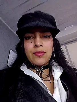 jaade doll online show from March 14, 2:01 pm