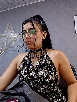 jaade doll online show from March 3, 2:24 pm