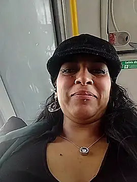 jaade doll online show from March 25, 1:10 pm