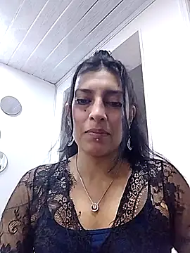 jaade doll online show from March 27, 1:23 pm